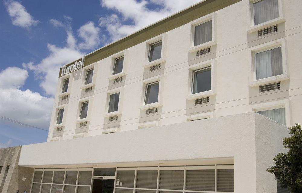 Fato Hotel ケレタロ エクステリア 写真