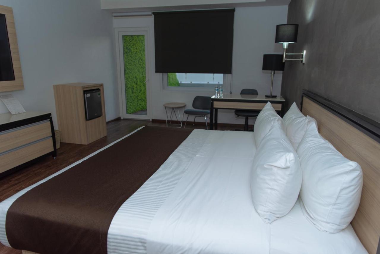 Fato Hotel ケレタロ エクステリア 写真