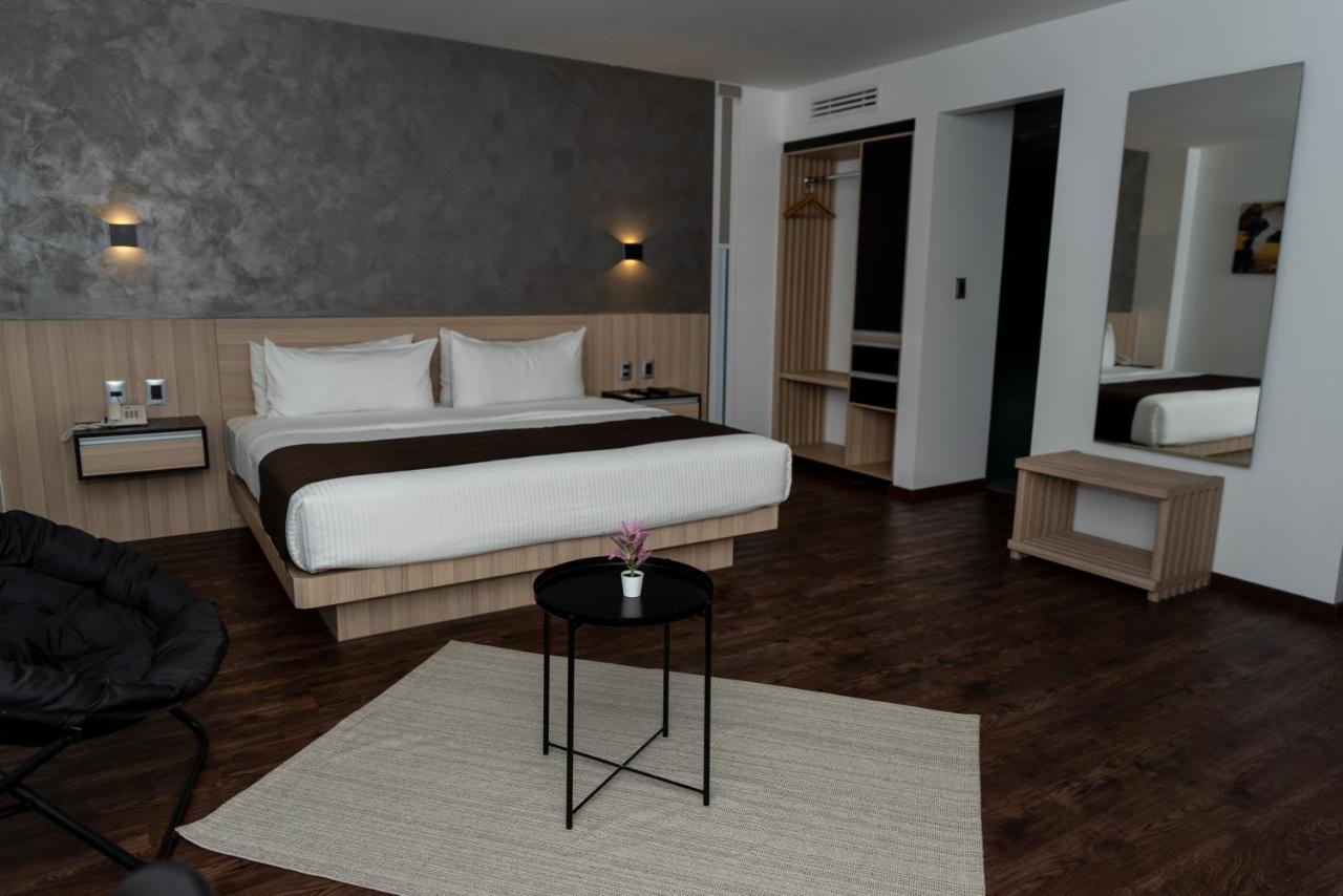 Fato Hotel ケレタロ エクステリア 写真