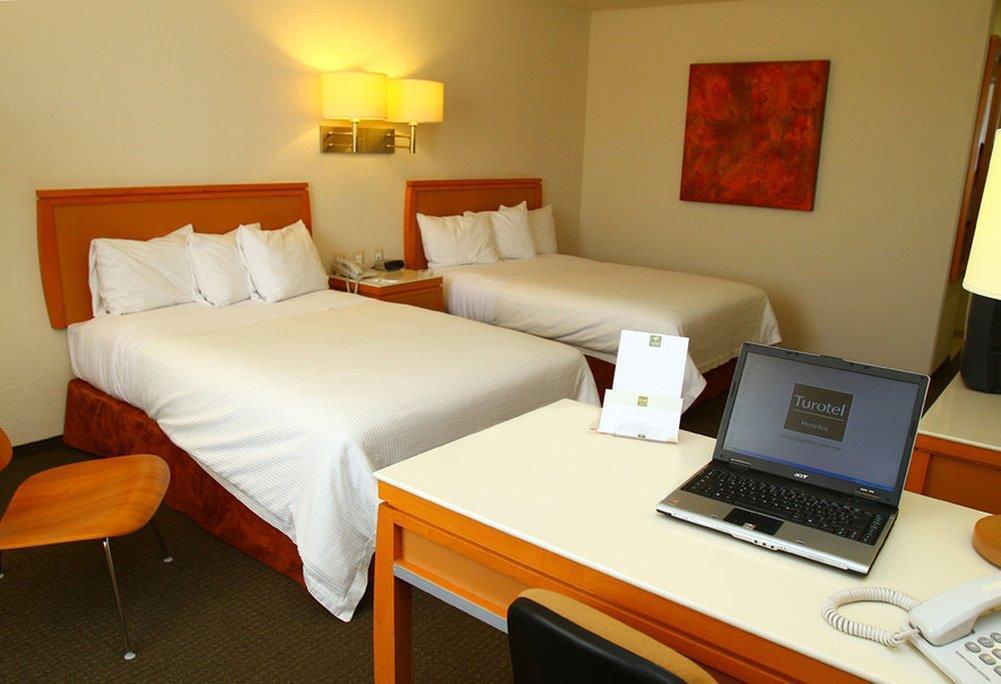 Fato Hotel ケレタロ 部屋 写真